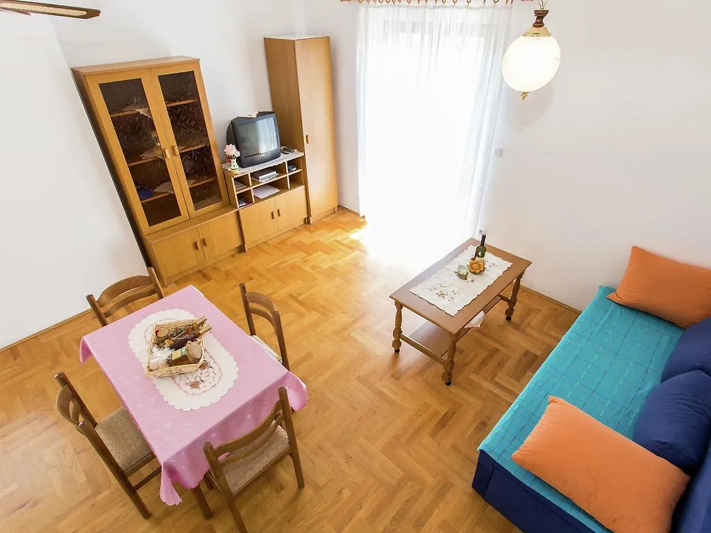 Nice Apartment On The Outskirts Of Silo Croácia
